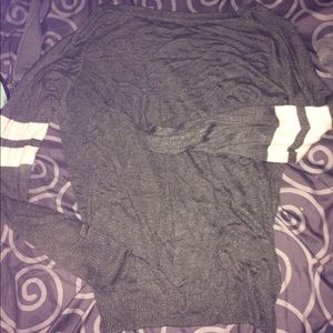 Grey long sleeve sweater